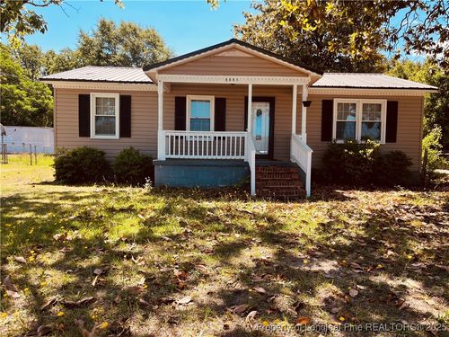 9881 Mccoll Rd, Laurinburg, NC, 28352-1211 | Card Image