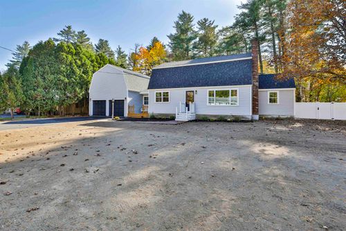 8 Danbury Drive, Merrimack, NH, 03054 | Card Image