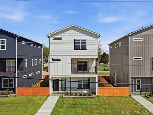 204 W Houston St, Broken Arrow, OK, 74012-5341 | Card Image