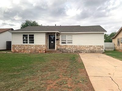 1026 S Bowie Drive, House other with 2 bedrooms, 1 bathrooms and null parking in Abilene TX | Image 1