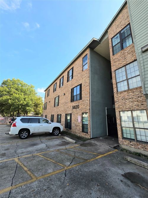 apt-106-5620 Live Oak St, Dallas, TX, 75206-8056 | Card Image