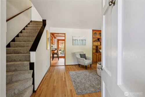 22508 58th Ave W, Mountlake Terrace, WA, 98043-3840 | Card Image