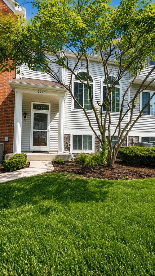 2276 Dawson Ln, Algonquin, IL, 60102-5976 | Card Image