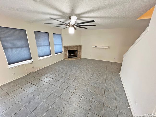 7514 Autumn Ledge, House other with 4 bedrooms, 3 bathrooms and null parking in Converse TX | Image 10