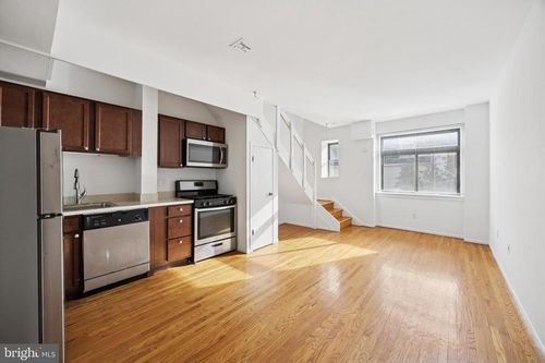 333-319 S 10th St, PHILADELPHIA, PA, 19107-6148 | Card Image