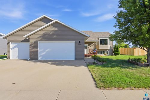 506 Laura St Street, Harrisburg, SD, 57032 | Card Image