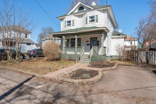 2 Davison St, Amherst, NS, B4H3H2 | Card Image