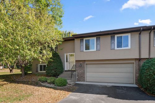 14402 91st Pl N, Maple Grove, MN, 55369-8880 | Card Image