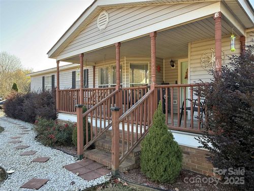 9905 Spring Creek Dr, Midland, NC, 28107-7226 | Card Image