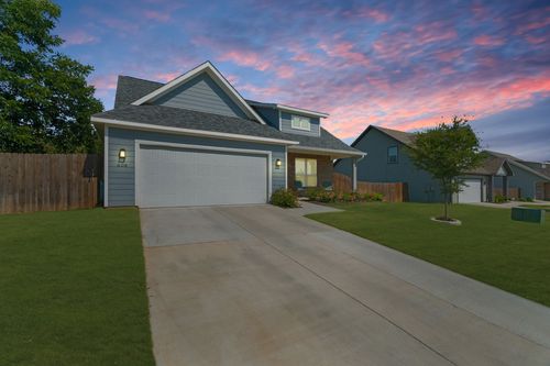 608 Porcupine Dr, Springtown, TX, 76082-5481 | Card Image