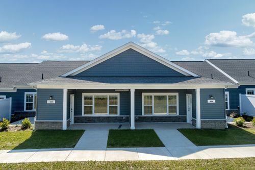 1818 W Mildenhall Dr, OAK CREEK, WI, 53154-5924 | Card Image