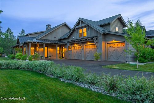 428 W Beach Ct, Dover, ID, 83825-6033 | Card Image