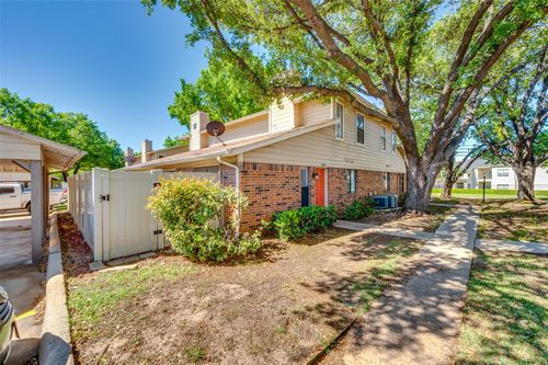 32-2240 Tarpley Rd, Carrollton, TX, 75006-2410 | Card Image