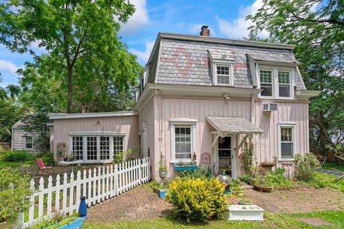 383 W Neck Road, Huntington, NY, 11743 | Card Image