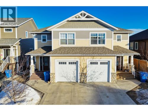 10922 104a Avenue, Fort St John, BC, V1J0J3 | Card Image