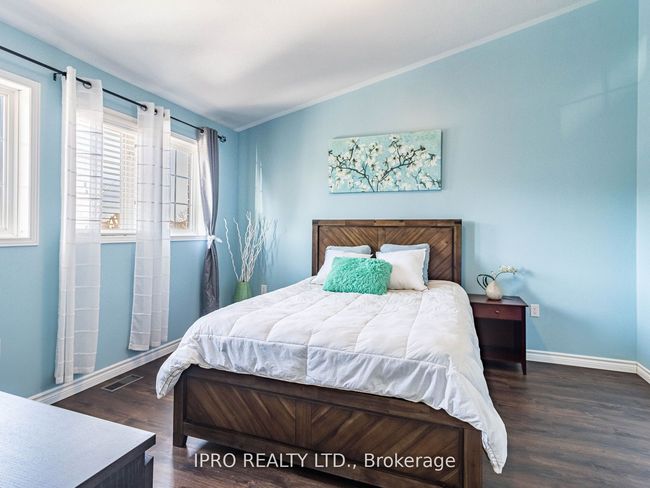 182 Highbury Dr, House attached with 3 bedrooms, 3 bathrooms and 4 parking in Stoney Creek ON | Image 11