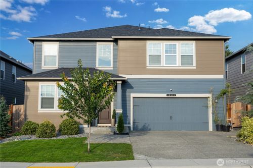 18601 111th Ave E, Puyallup, WA, 98374-8036 | Card Image