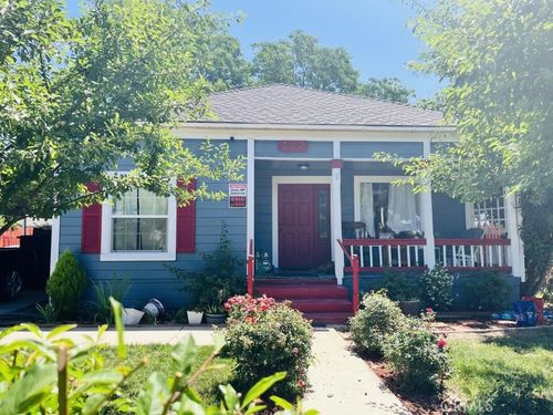 824 N Willis St, Visalia, CA, 93291-3404 | Card Image