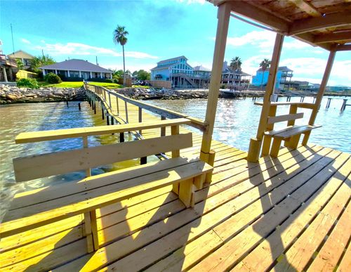 1022 Avenue A 1/2 St, Dickinson, TX, 77539-2971 | Card Image