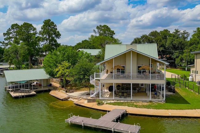 134 Glen Oaks Dr, House other with 3 bedrooms, 4 bathrooms and null parking in Sunrise Beach TX | Image 5