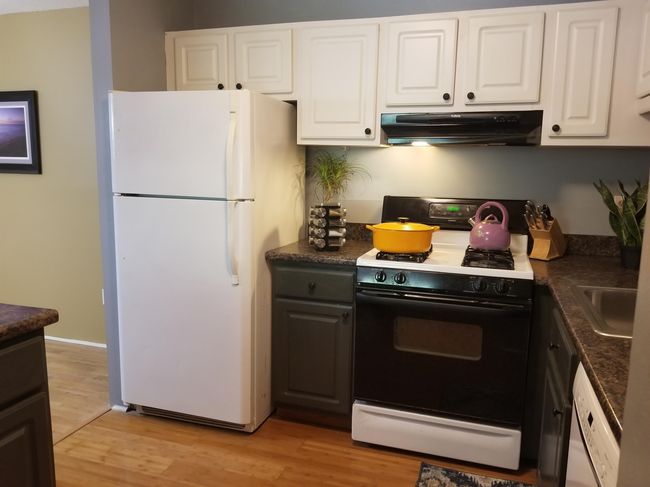APT-2 - 1 Brookside Dr, Condo with 2 bedrooms, 1 bathrooms and null parking in Exeter NH | Image 4