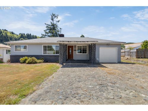 2690 Gardens Ave, Reedsport, OR, 97467-1141 | Card Image