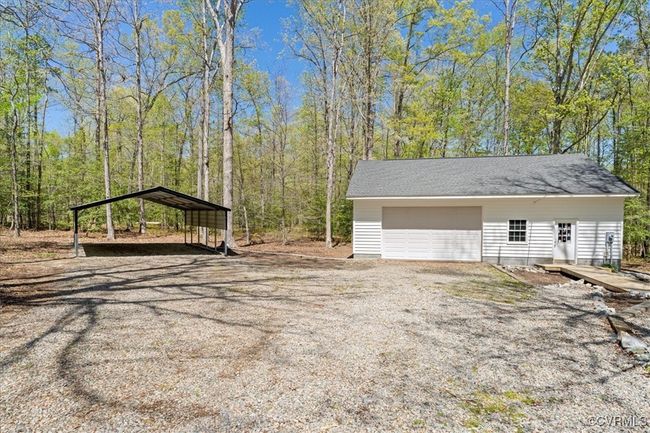 Detached Oversized Garage and Workshop | Image 17