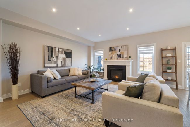 41 St Augustine Dr, House other with 4 bedrooms, 3 bathrooms and 2 parking in Whitby ON | Image 7
