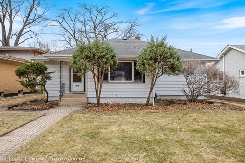 815 N Ellsworth St, Naperville, IL, 60563-3150 | Card Image