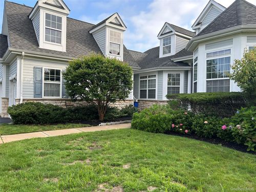 56 Foxglove Row, Riverhead, NY, 11901-1216 | Card Image