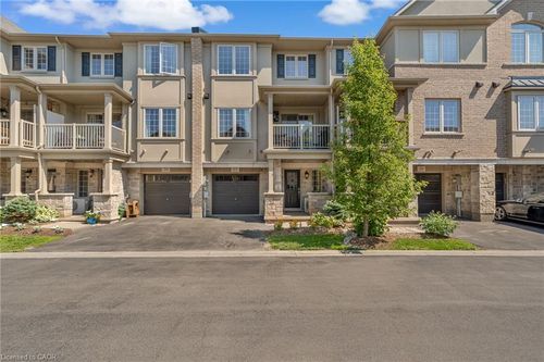 27-215 Dundas St E, Waterdown, ON, L8B0X2 | Card Image