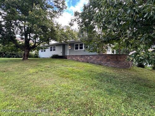 l-100 Carteret Dr, Clarks Summit, PA, 18411-1010 | Card Image