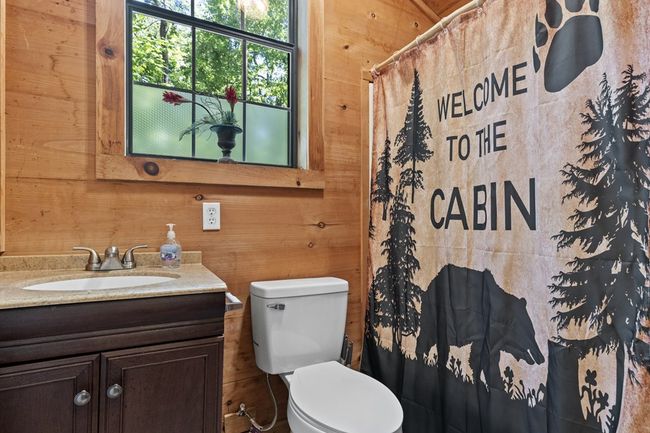 382 Highland Rd, Home with 2 bedrooms, 1 bathrooms and null parking in Ellijay GA | Image 11