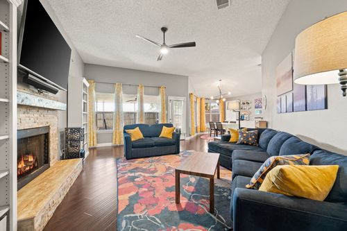 2603 Needles St, Euless, TX, 76040-6385 | Card Image