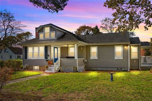 79 Carpenter St, Warwick, RI, 02886-5243 | Card Image