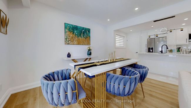 24 Collins Cres, House other with 5 bedrooms, 3 bathrooms and 6 parking in Aurora ON | Image 10