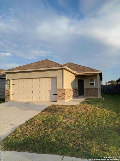 530 Pleasanton Way, San Antonio, TX, 78221-3855 | Card Image