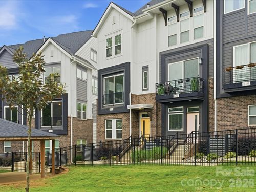 606 W End Dr, Charlotte, NC, 28208-4358 | Card Image