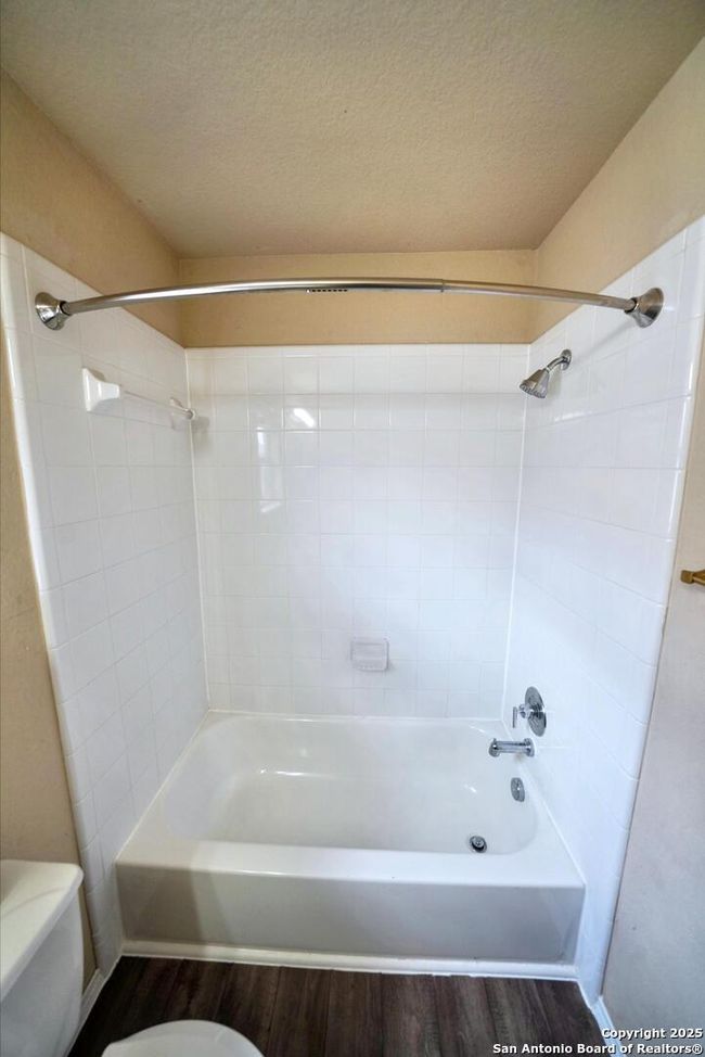 9022 Anderson Blf, House other with 5 bedrooms, 4 bathrooms and null parking in Converse TX | Image 42