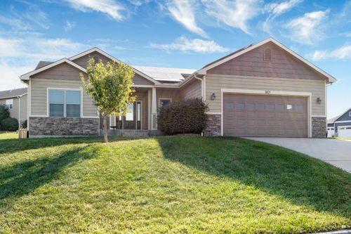 3821 Moosewood Cir, Manhattan, KS, 66503-2805 | Card Image