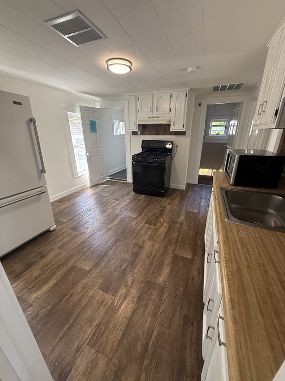 Residential Lease in Lowell 2