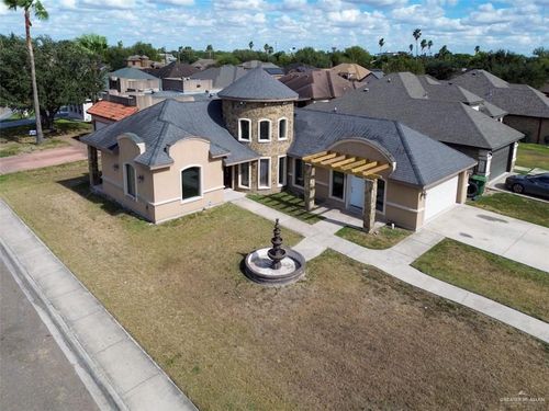 1332 Royal Palm St, Alamo, TX, 78516-2720 | Card Image