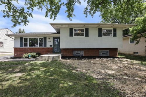 1698 Woodcrest Rd, Columbus, OH, 43232-2757 | Card Image