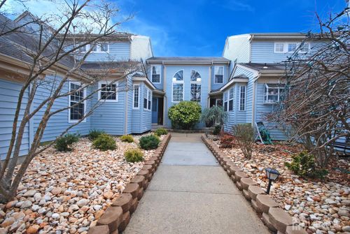 d-5 Cambridge Drive, Monroe, NJ, 08831 | Card Image