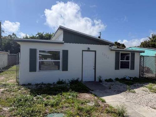 1214 Highview Rd, Lantana, FL, 33462-5912 | Card Image