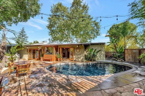 15511 Woodcrest Drive, Sherman Oaks, CA, 91403 | Card Image