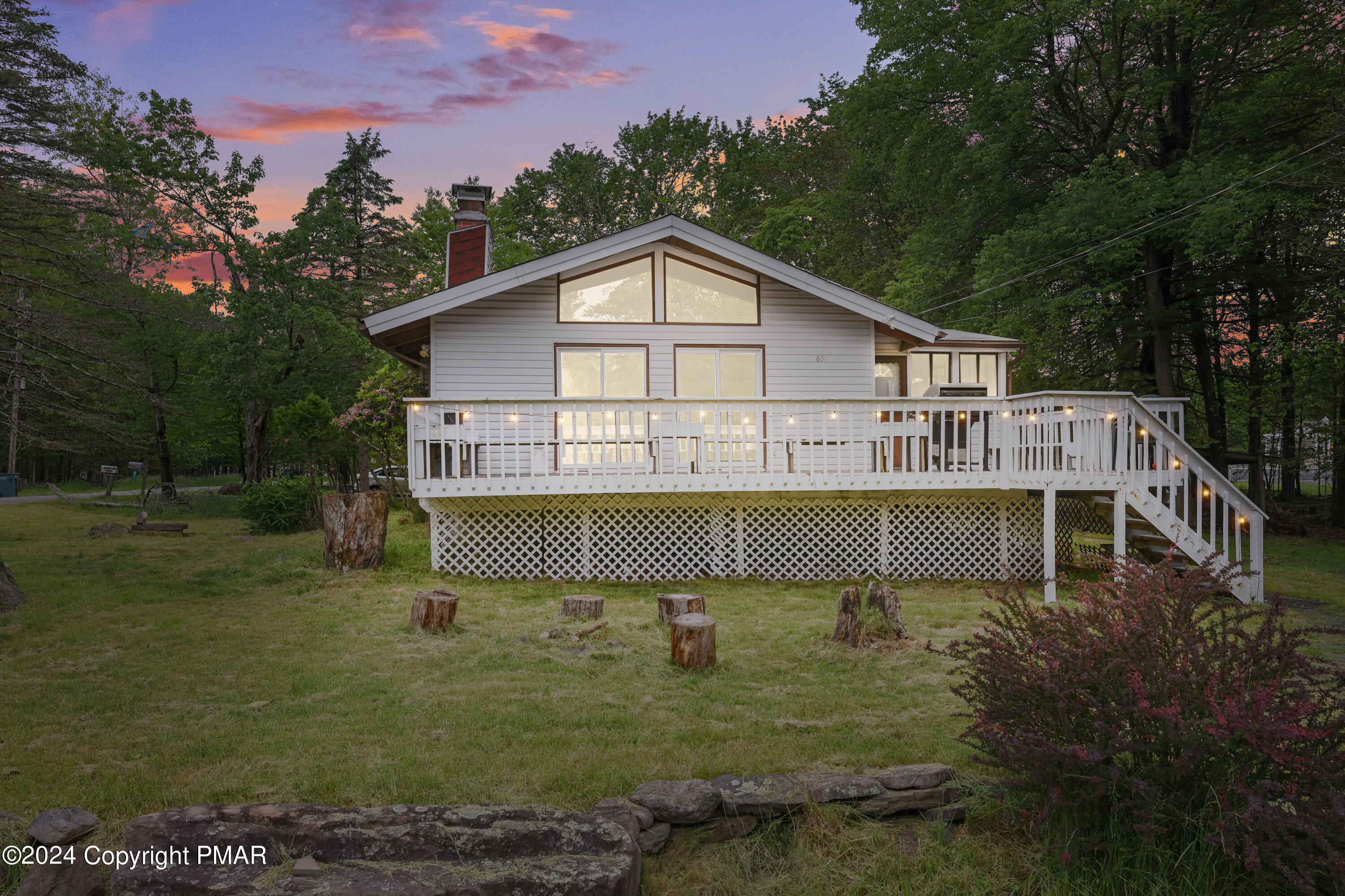Horseshoe Bnd, Tobyhanna, PA 18466