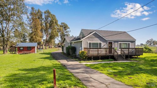 380 Irwin Lane, Santa Rosa, CA, 95401 | Card Image