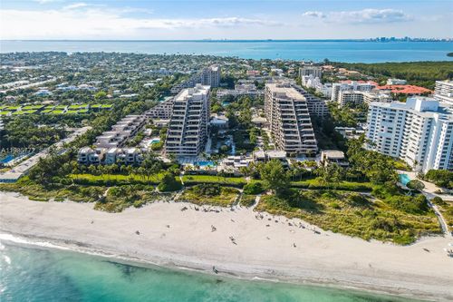 175-201 Crandon Blvd, Key Biscayne, FL, 33149-1575 | Card Image