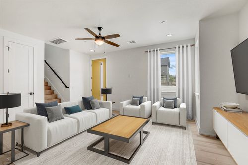 2-4127 E 12th St, Austin, TX, 78721-1959 | Card Image